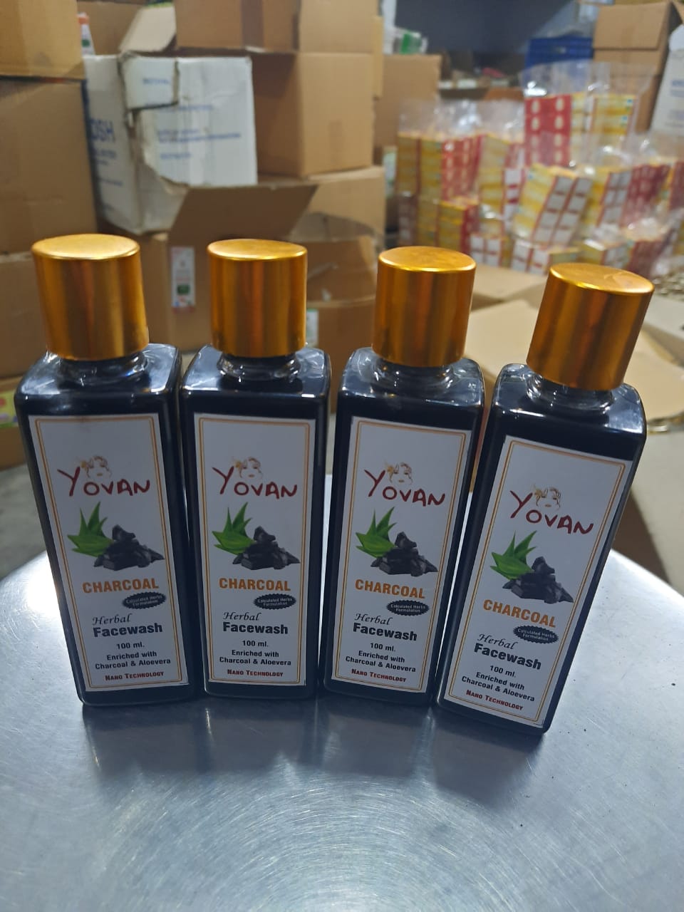 YOVAN CHARCOAL FACEWASH
